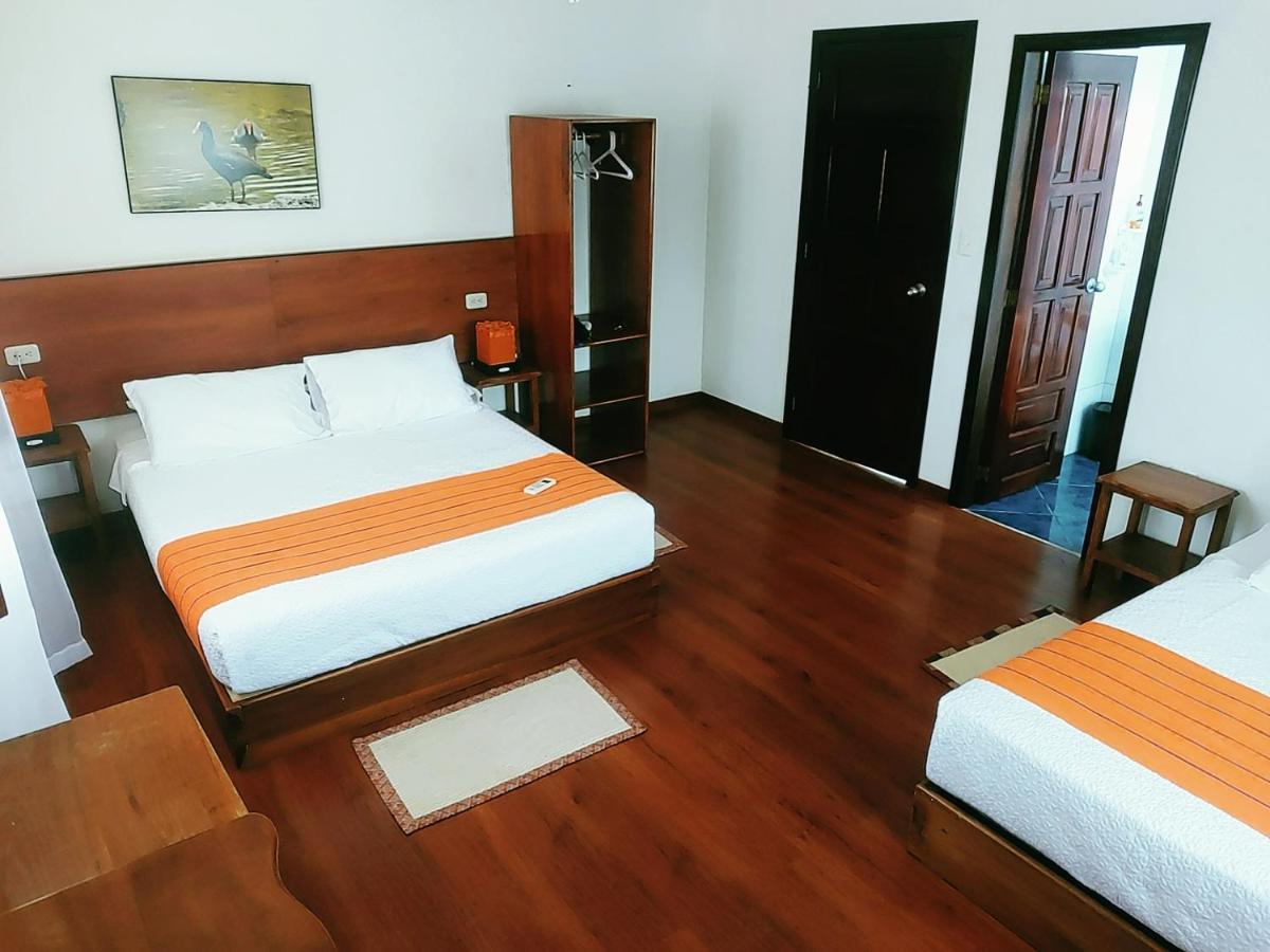 Hostal Tero Real Puerto Villamil Bagian luar foto