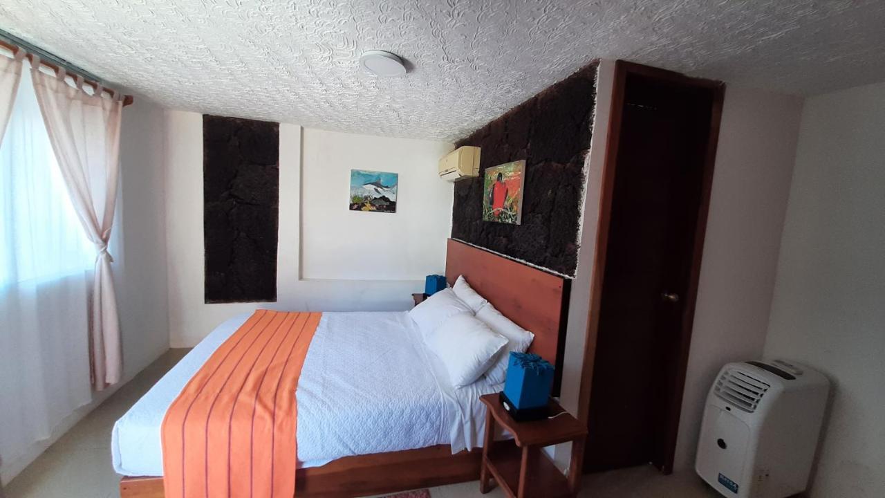 Hostal Tero Real Puerto Villamil Bagian luar foto