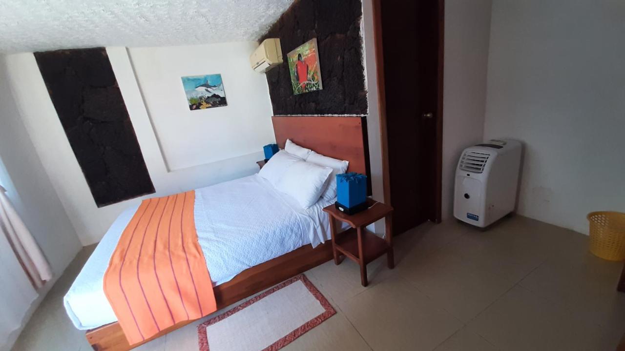 Hostal Tero Real Puerto Villamil Bagian luar foto