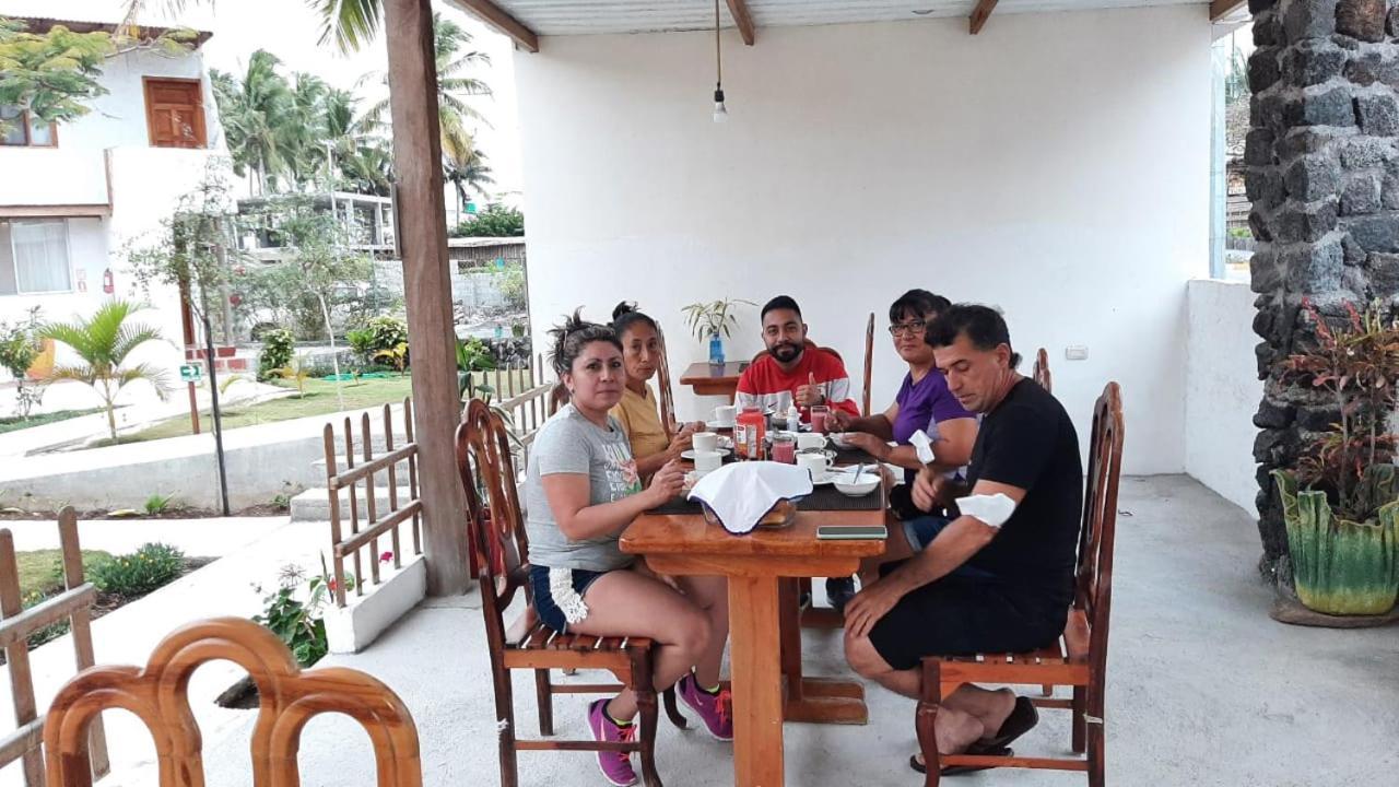 Hostal Tero Real Puerto Villamil Bagian luar foto