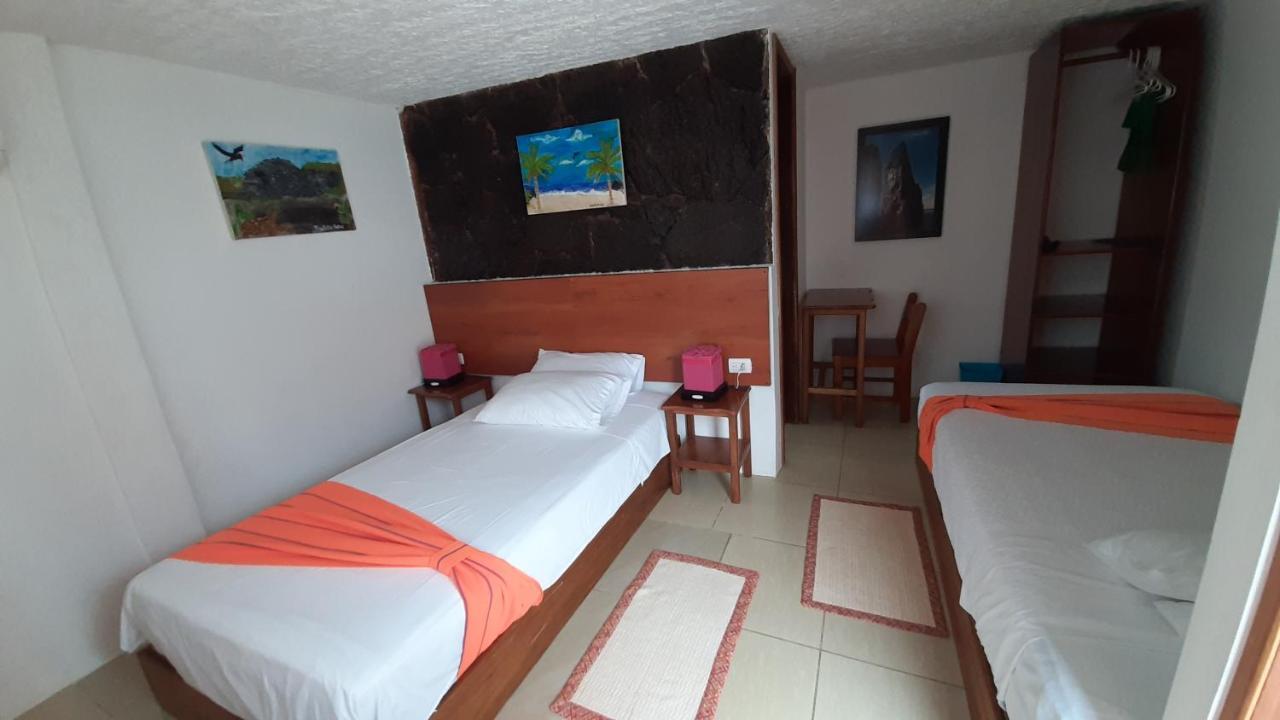Hostal Tero Real Puerto Villamil Bagian luar foto