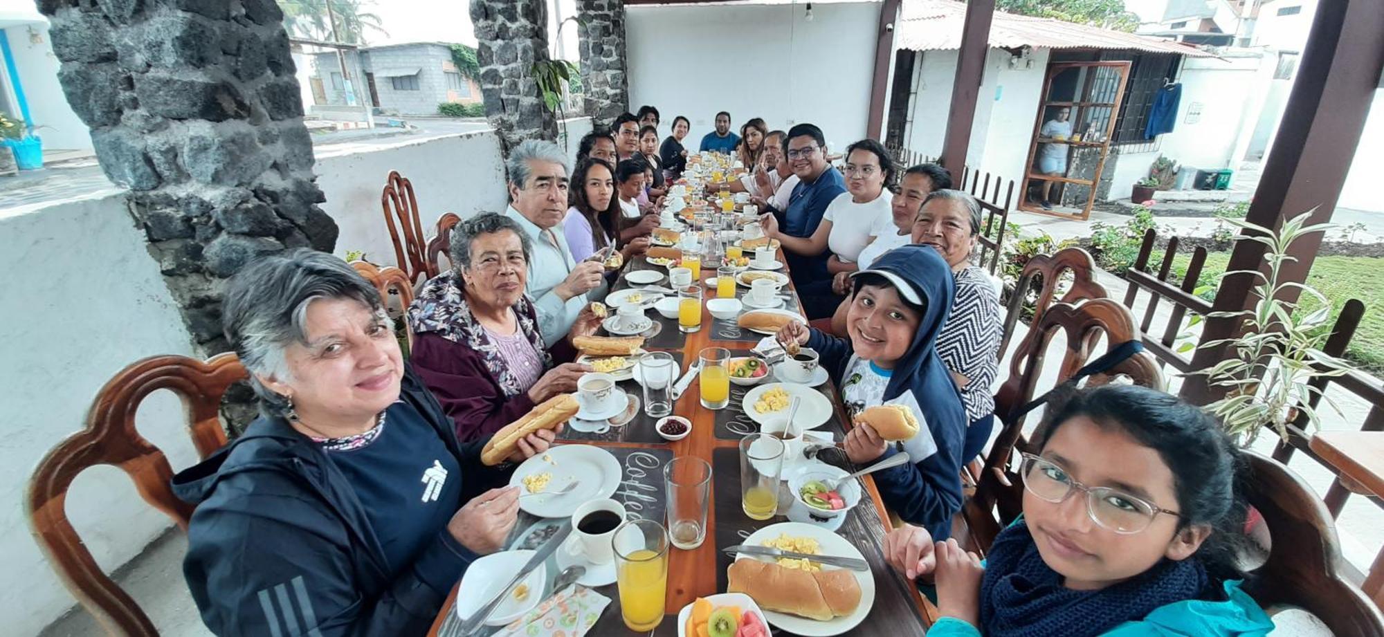 Hostal Tero Real Puerto Villamil Bagian luar foto