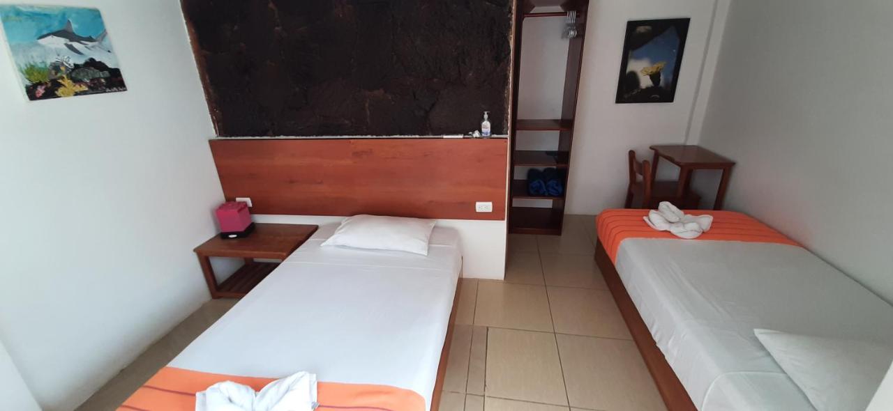 Hostal Tero Real Puerto Villamil Ruang foto
