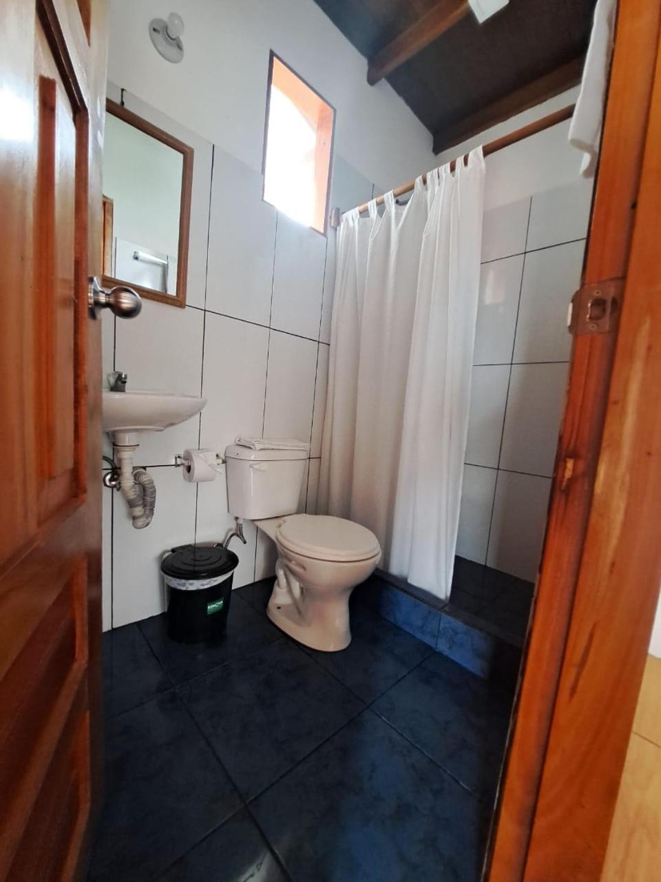 Hostal Tero Real Puerto Villamil Bagian luar foto