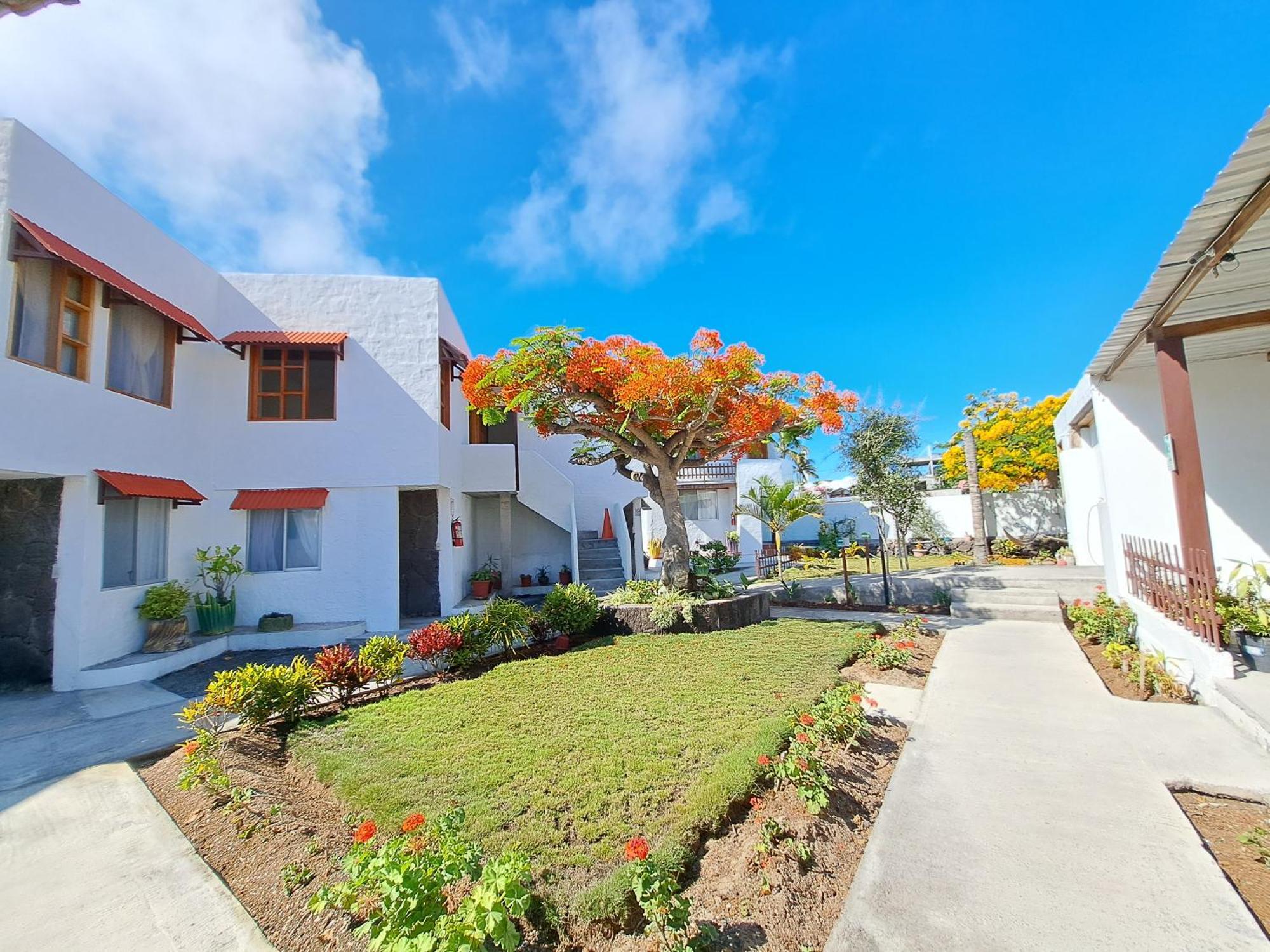 Hostal Tero Real Puerto Villamil Bagian luar foto